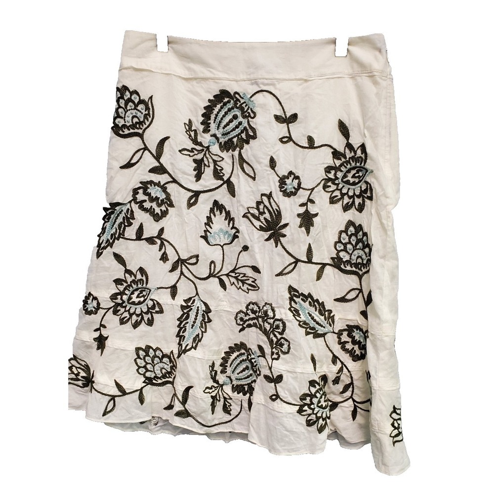 Ann Taylor Off-White 100%  Cotton Embroidered Skirt  A-Line Size 6 Lined Zipper